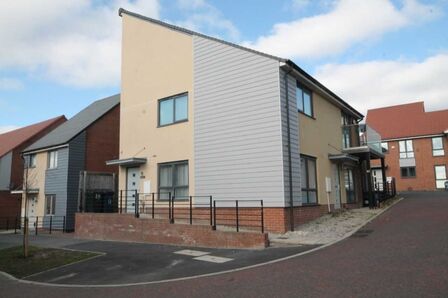 Bellshiel Grove, 2 bedroom  Flat to rent, £795 pcm