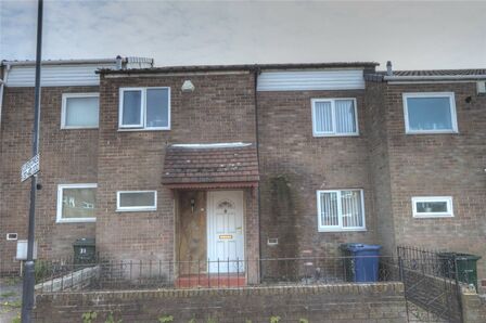 Fourstones, 3 bedroom Mid Terrace House to rent, £750 pcm