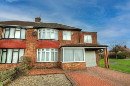 Langdon Road, 4 bedroom Semi Detached House for sale, £265,000