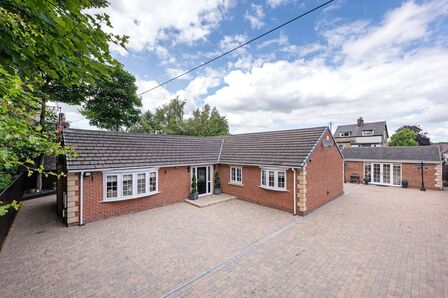 North Avenue, 3 bedroom Detached Bungalow for sale, £499,950