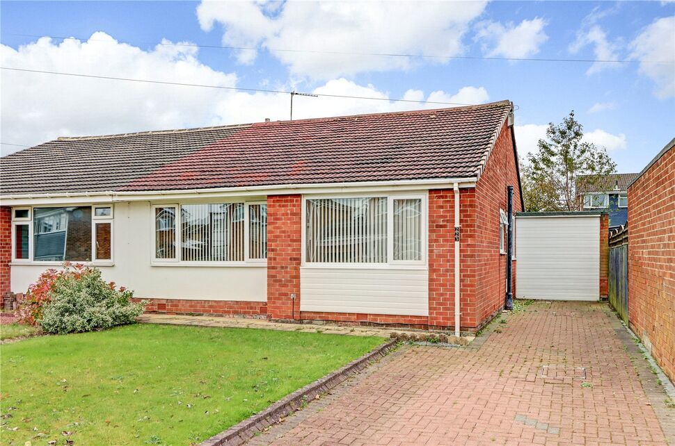 Main image of 2 bedroom Semi Detached Bungalow for sale, Chadderton Drive, Newcastle upon Tyne, Tyne and Wear, NE5