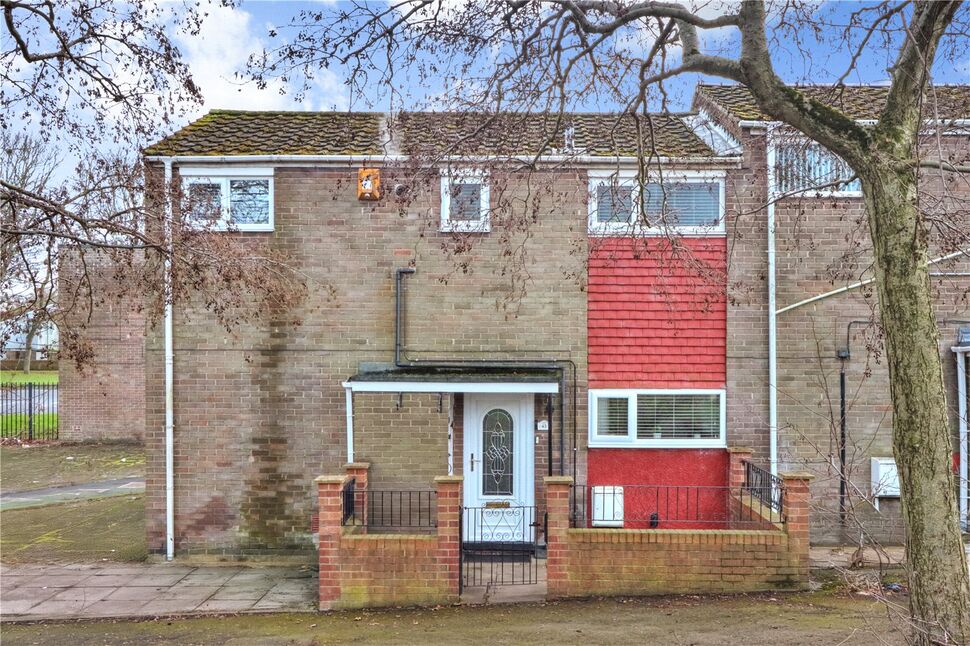 2 bedroom Mid Terrace House for sale