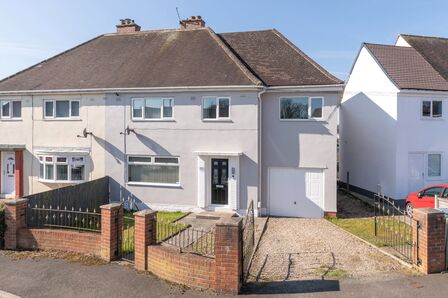 Fosse Law, 4 bedroom Semi Detached House for sale, £175,000