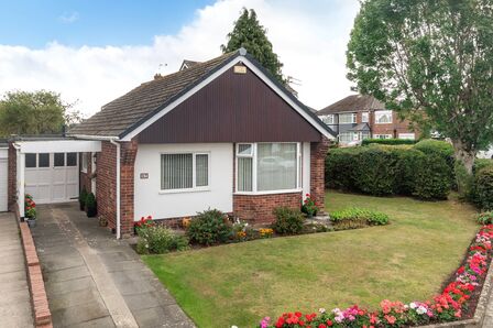 Aisgill Drive, 2 bedroom Detached Bungalow for sale, £225,000