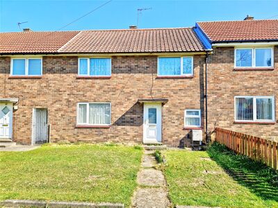 3 bedroom Mid Terrace House for sale