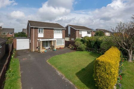 The Chesters, 4 bedroom Detached House for sale, £350,000