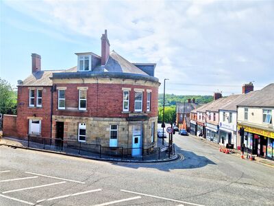 Station Road, 3 bedroom  Flat to rent, £900 pcm