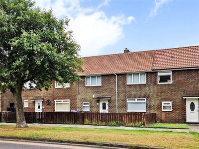 3 bedroom Mid Terrace House for sale