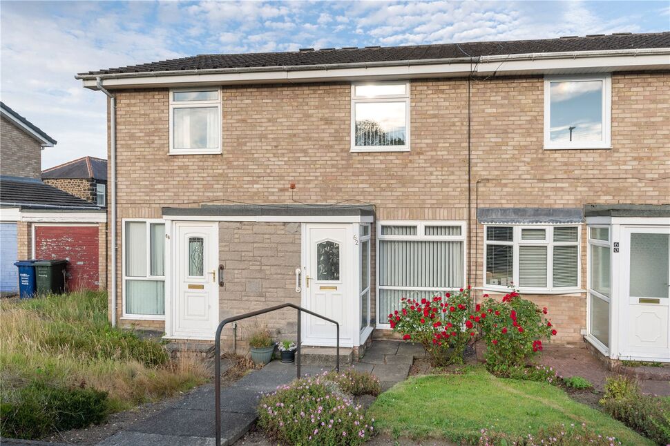 2 bedroom Mid Terrace House for sale