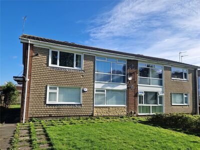 Glenwood Walk, 2 bedroom  Flat to rent, £750 pcm