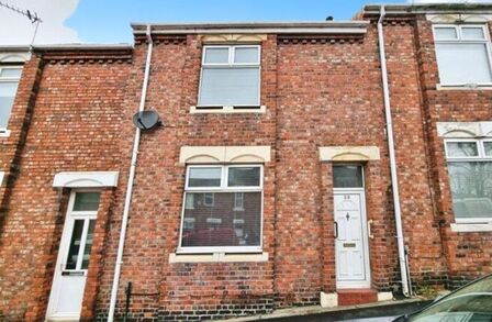 2 bedroom Mid Terrace House for sale
