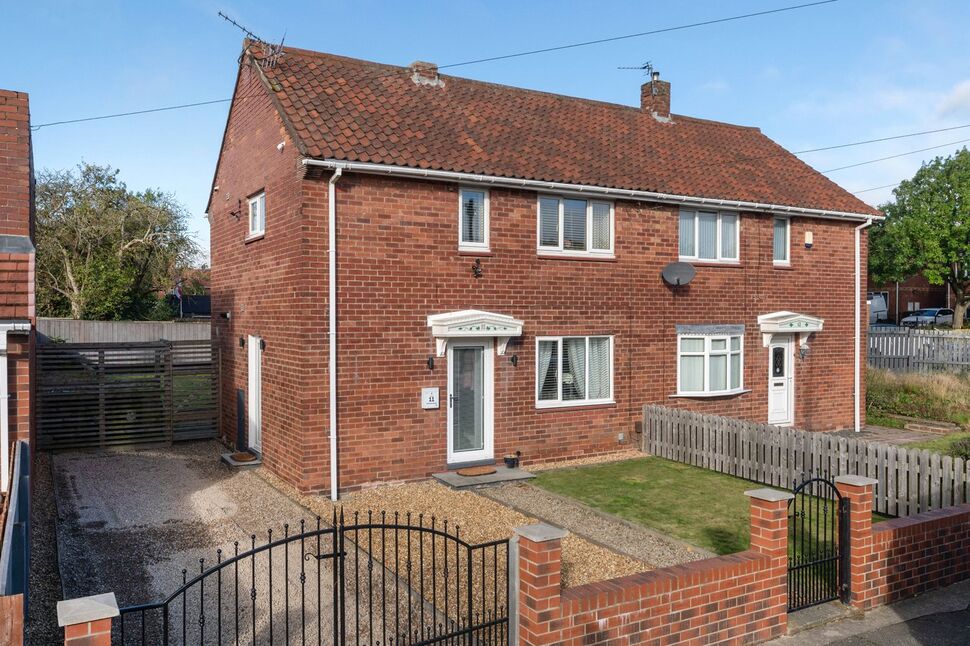 Main image of 2 bedroom Semi Detached House for sale, Stoneylea Road, Newcastle upon Tyne, Tyne and Wear, NE5