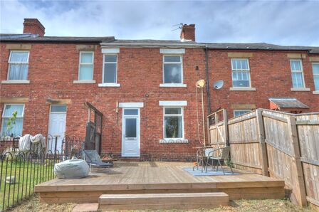 2 bedroom Mid Terrace House for sale