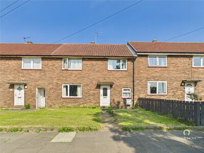 3 bedroom Mid Terrace House to rent