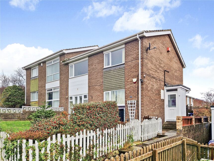 Main image of 2 bedroom  Flat for sale, Hamsterley Crescent, Newcastle upon Tyne, Tyne and Wear, NE15