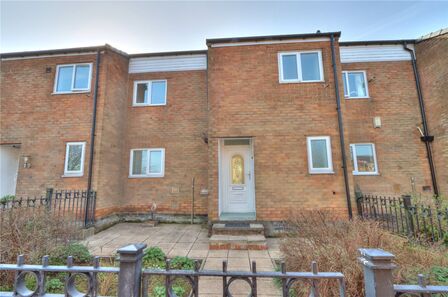 3 bedroom Mid Terrace House for sale