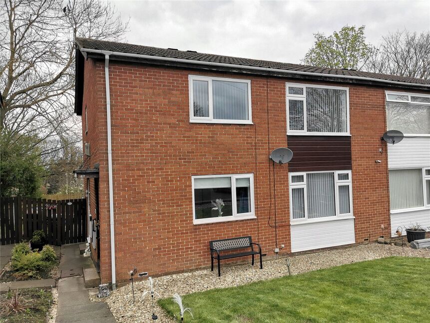 Main image of 2 bedroom Flat for sale, Lotus Close, Newcastle upon Tyne, Tyne and Wear, NE5