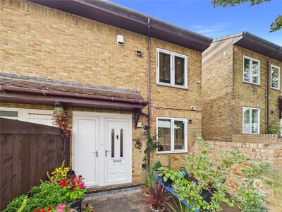 4 bedroom End Terrace House for sale