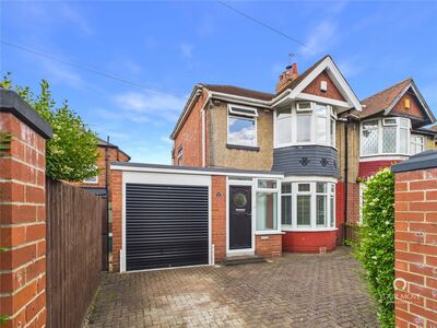 Chatsworth Gardens, 3 bedroom Semi Detached House for sale, &pound;220,000