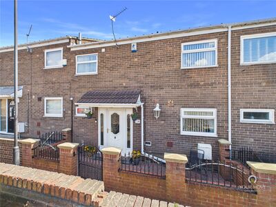 3 bedroom Mid Terrace House for sale