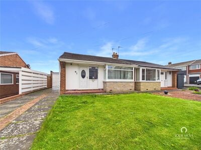 Eshmere Crescent, 2 bedroom Semi Detached Bungalow to rent, &pound;850 pcm