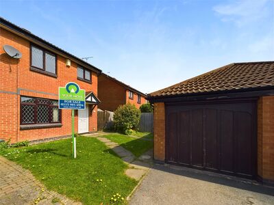 Crawford Close, 3 bedroom Semi Detached House for sale, £280,000