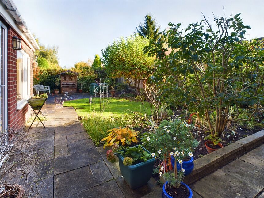 4 bedroom Detached House for sale, Grangewood Road, Wollaton, NG8 £