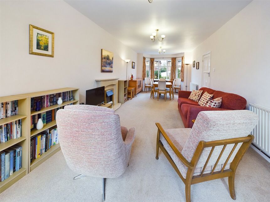 3 bedroom Detached House for sale, Runswick Drive, Wollaton, NG8 £354,950