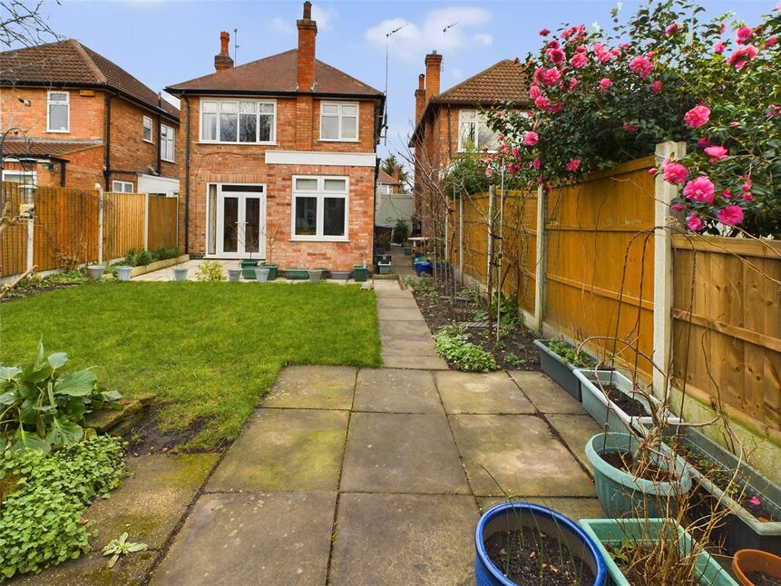 3 bedroom Detached House for sale, Runswick Drive, Wollaton, NG8 £354,950