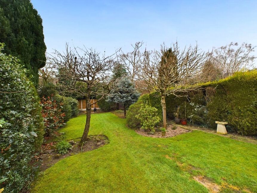 4 bedroom Detached House for sale, Arundel Drive, Bramcote, NG9 £530,000