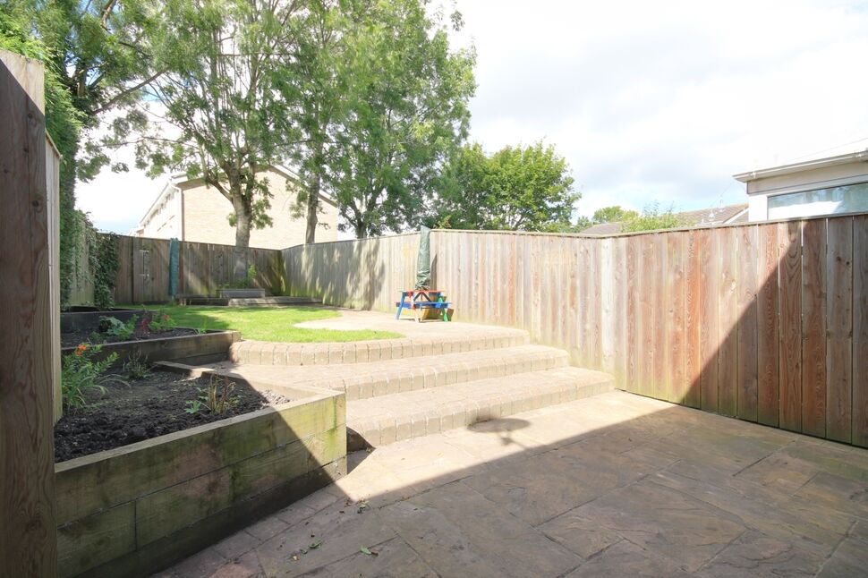 Extensive Rear Garden