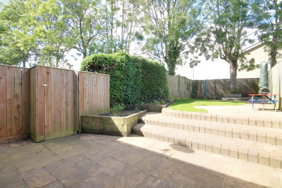 Extensive Rear Garden