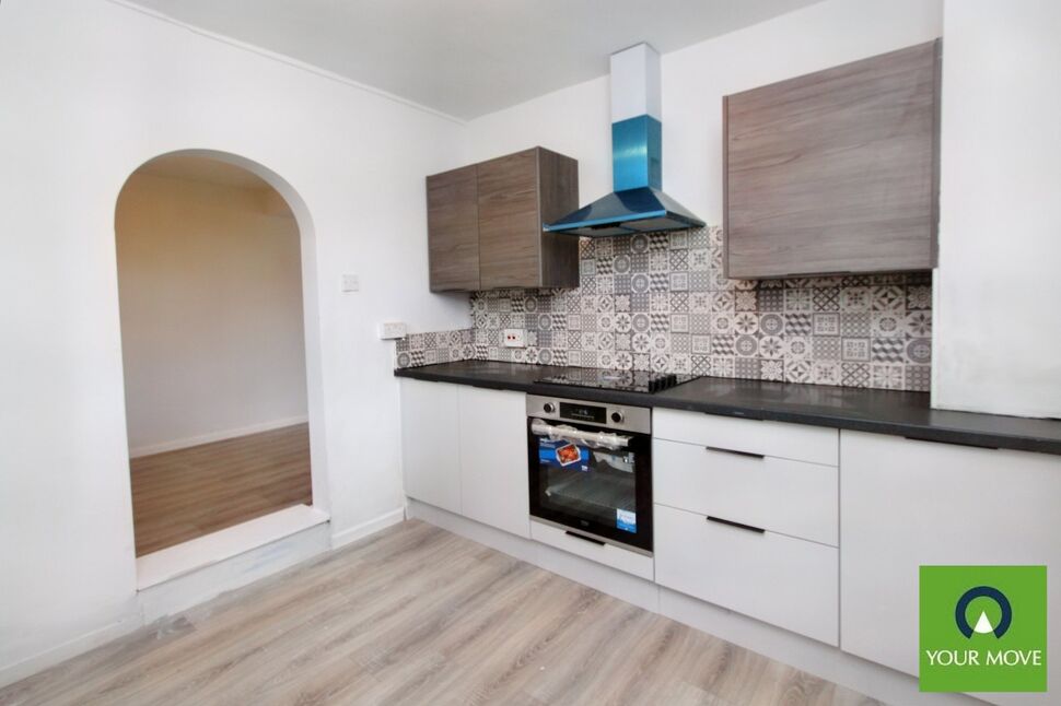 2 bedroom Flat for sale, Leeming Gardens, Sheriff Hill, NE9 £70,000