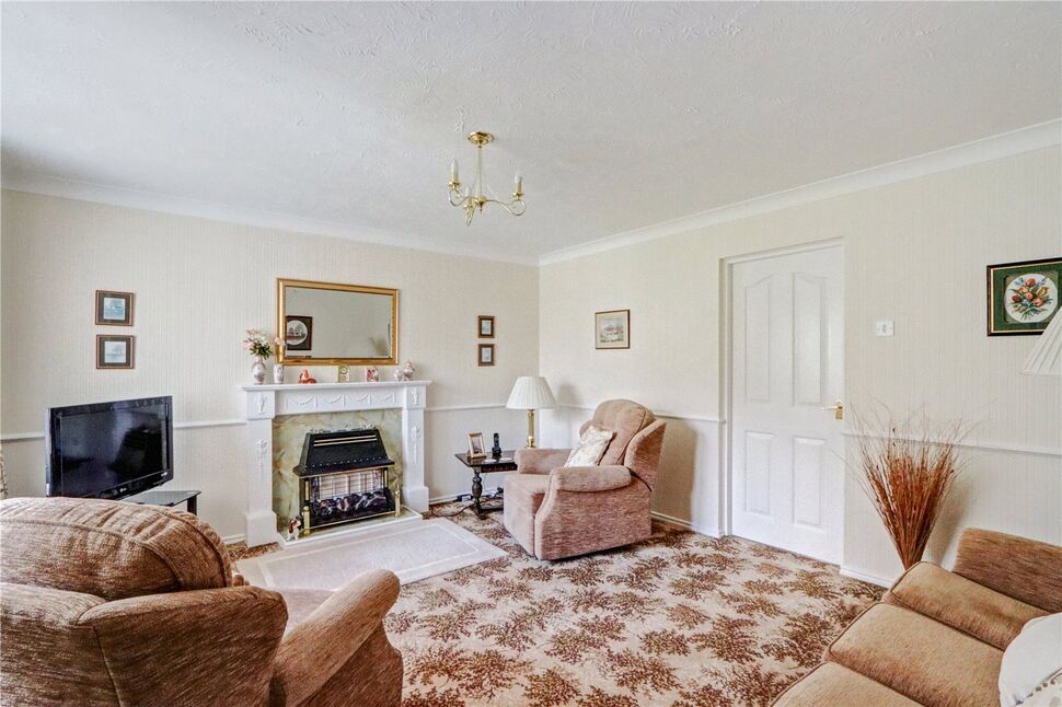 3 bedroom Detached House for sale, Crindledykes, Fatfield, NE38 £265,000