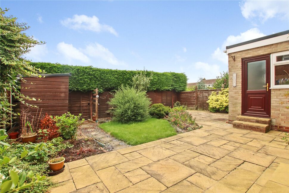 4 bedroom Detached House for sale, Whitefield Crescent, Penshaw, DH4