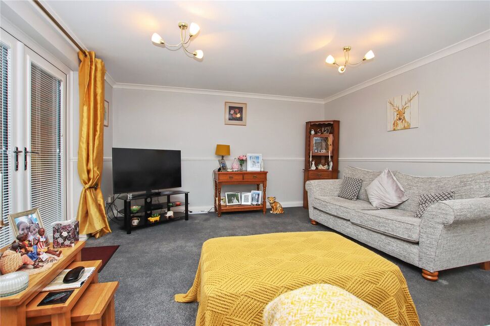 3 bedroom Mid Terrace House for sale, Stanhope, Oxclose, NE38 £149,950