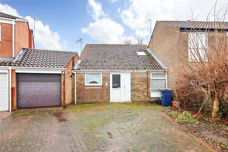 3 bedroom Mid Terrace House for sale, Raby Road, Oxclose, NE38 £55,000