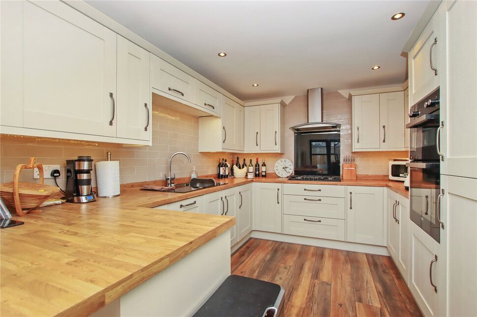 3 bedroom Mid Terrace House for sale, Wellburn Road, Donwell, NE37 £