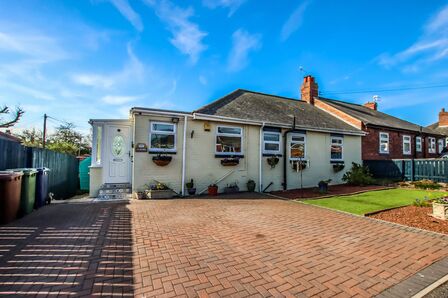 3 bedroom Semi Detached Bungalow for sale