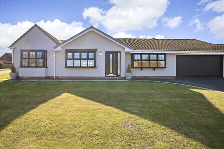 Wentworth Drive, 3 bedroom Detached Bungalow for sale, £650,000