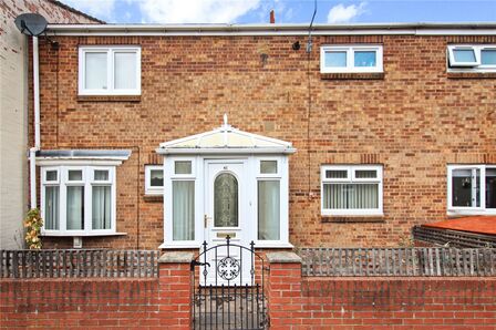 3 bedroom Mid Terrace House for sale