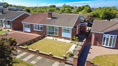 2 bedroom Semi Detached Bungalow for sale