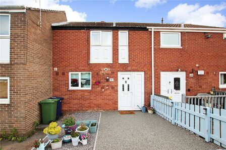 3 bedroom Mid Terrace House for sale