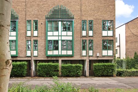 2 bedroom  Flat for sale