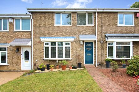 3 bedroom Mid Terrace House for sale