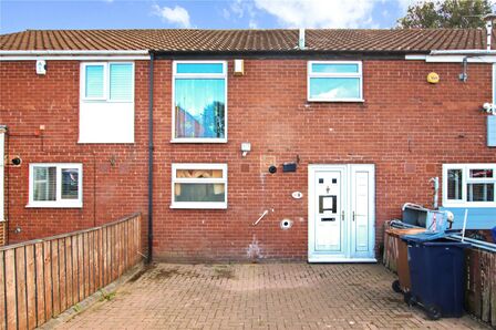 3 bedroom Mid Terrace House for sale