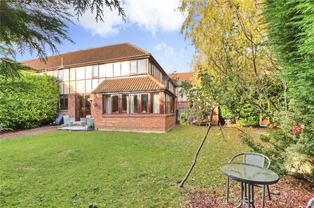 4 bedroom End Terrace House for sale