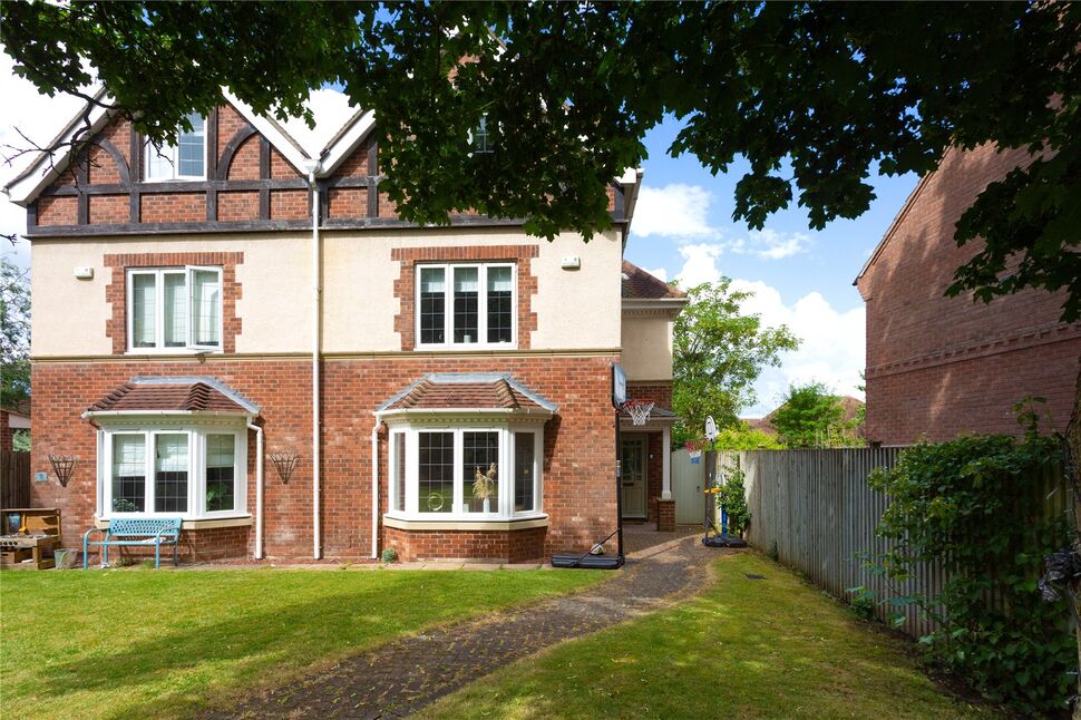 4 bedroom Semi Detached House for sale