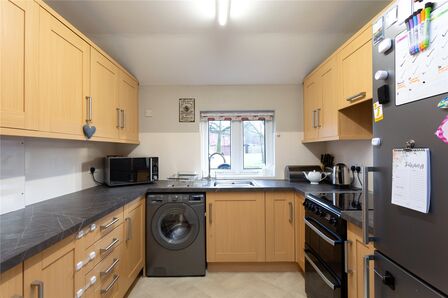 2 bedroom End Terrace House for sale