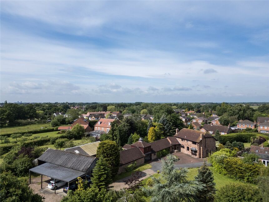 Top 6 properties with the best gardens for summer